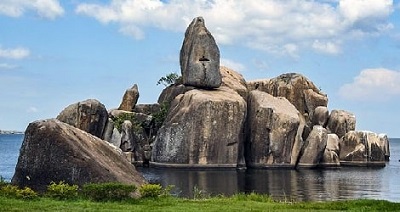 tanzania-bismark-rock.